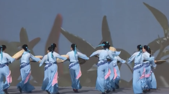 文艺赋美乡村 成都市文艺志愿者送文化下乡