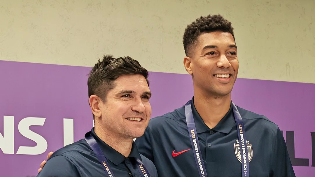 视频｜“成都是座很好的城市”马来西亚柔佛新山主教练期待亚冠比赛