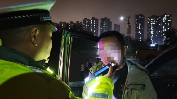 酒驾“驶”不得！成都交警曝光多起酒驾案例