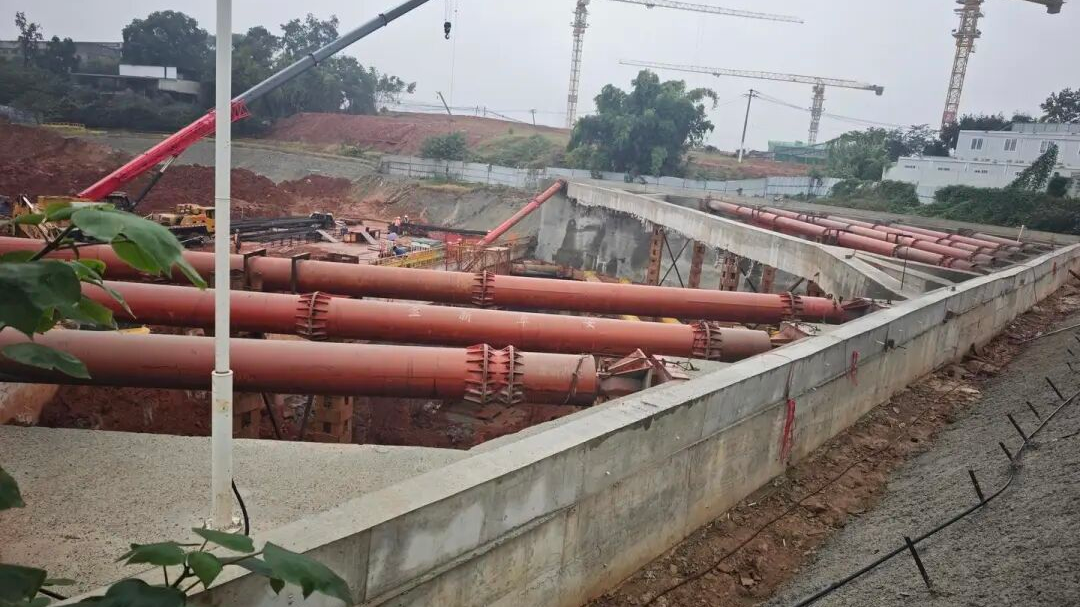 年底完工！成都地铁30号线，无缝换乘火车