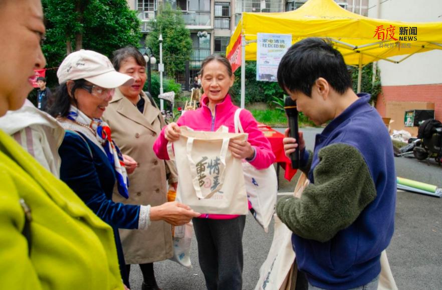 b7b471fb1d7b40fea38b725d5cdff38a.png b7b471fb1d7b40fea38b725d5cdff38a.png