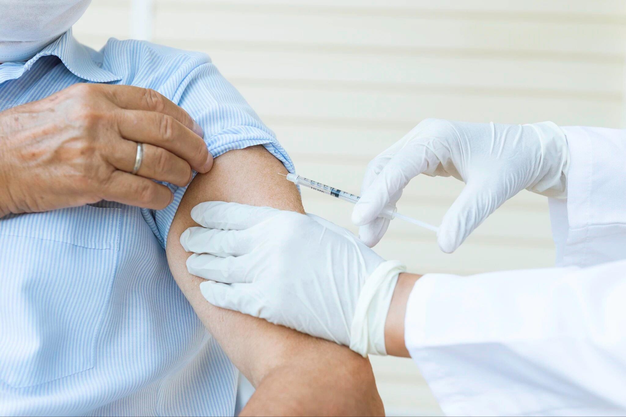 打疫苗会导致流感病毒变异？今年疫苗对H3N2有效吗？