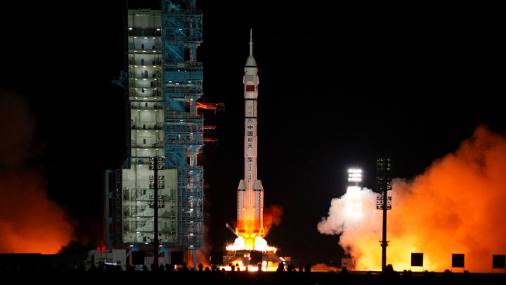 神舟二十一号载人飞船发射取得圆满成功 我国2025年载人航天发射任务圆满收官