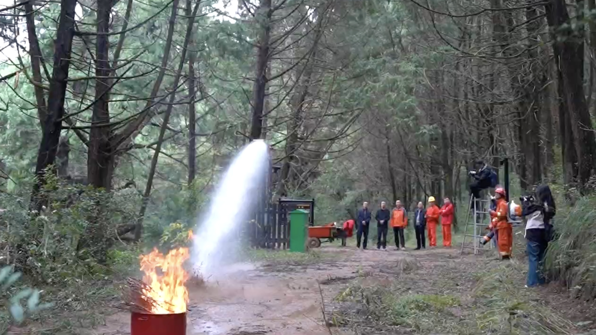全国首例！翠云廊古柏群森林火灾数智化防治技术试验成功 40秒实现“智防智灭”