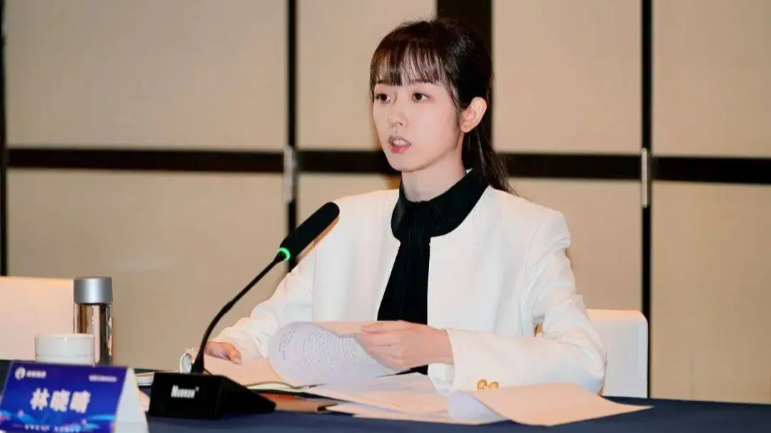 29岁林晓晴执掌成都路桥，四川A股公司最年轻董事长续任