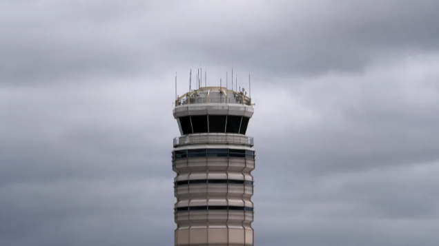 受政府“停摆”影响 全美40个主要机场运力将削减10%