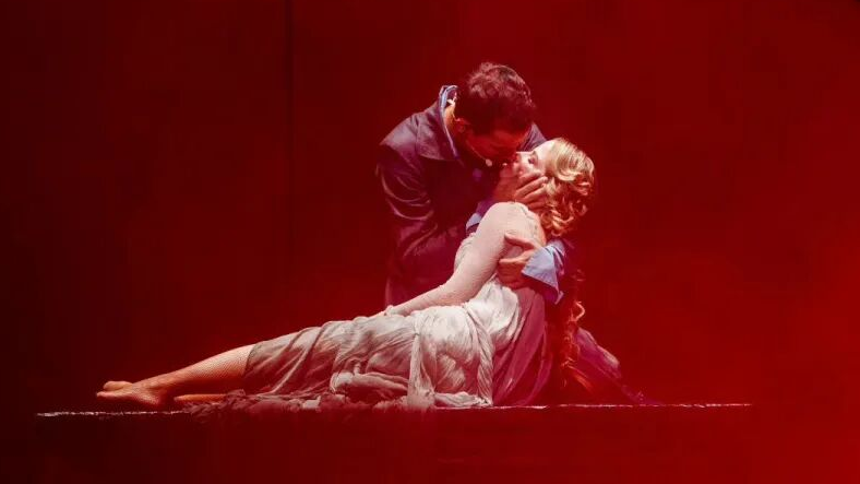 岁末狂喜！成都精品演出打堆堆，看完直接沦陷