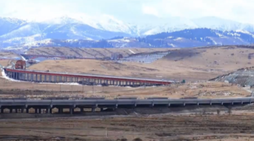 如何重塑冰雪天路？这条高速选择安“地暖”