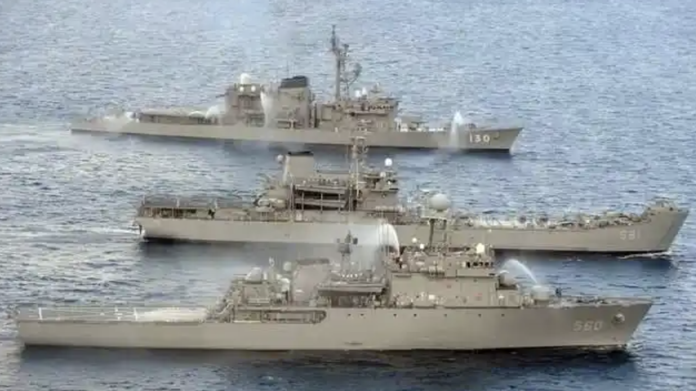 韩国海军暂停与日本海上自卫队举行联合搜救演习