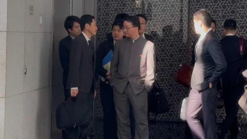 日本外务省官员离开中国外交部 面对媒体提问未给出任何表态