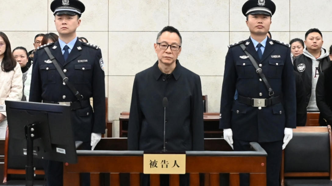 云南省委原常委、省政府原副省长李石松受贿案一审宣判