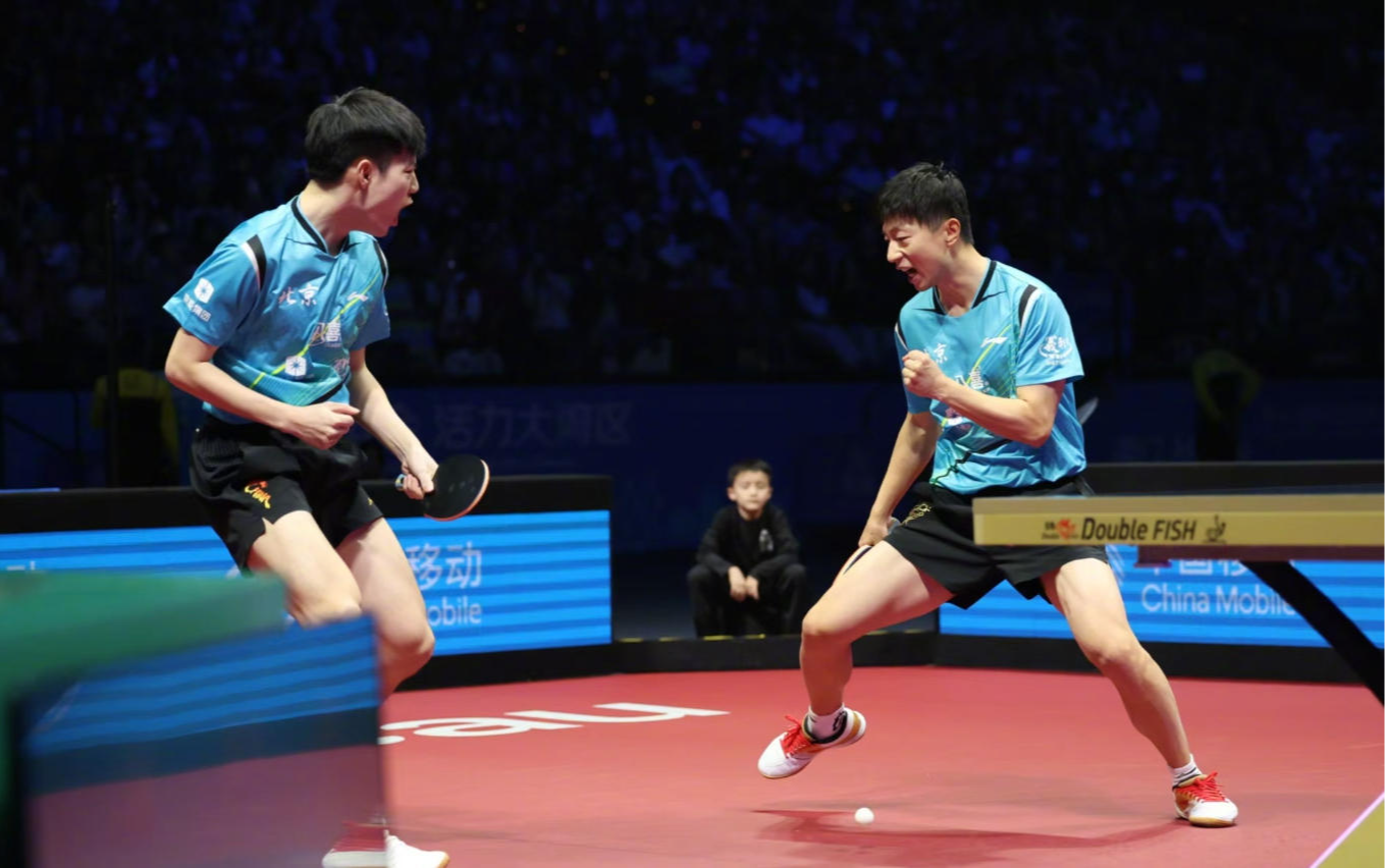 北京队获得全运会乒乓球男团金牌