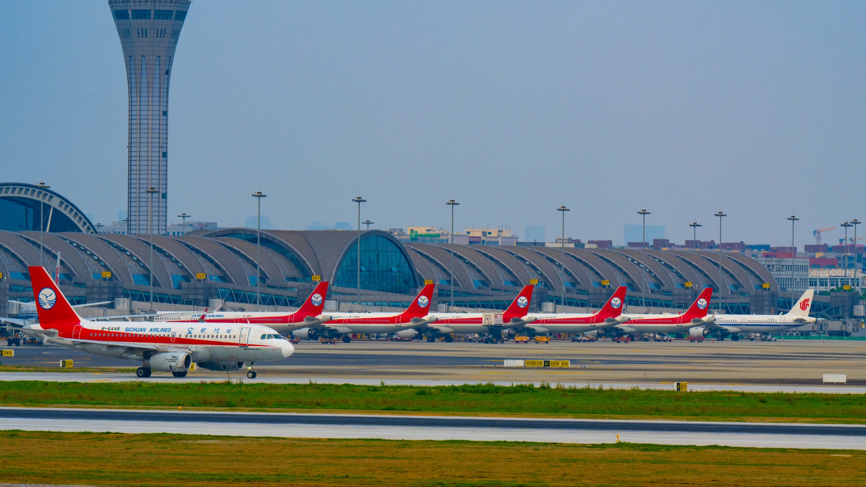 多家中国航司调整日本航线