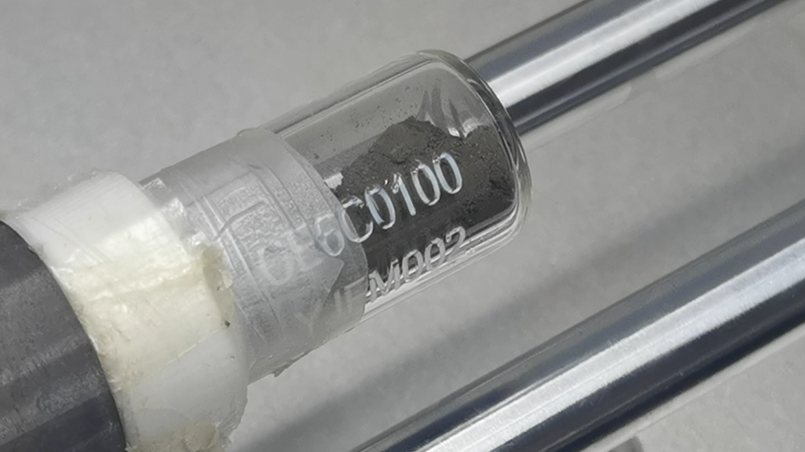 嫦娥六号月壤为什么这么黏？科学家揭秘→