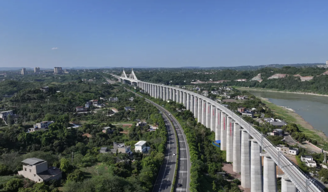成都不到7小时飙拢上海！多条道路项目加速推进