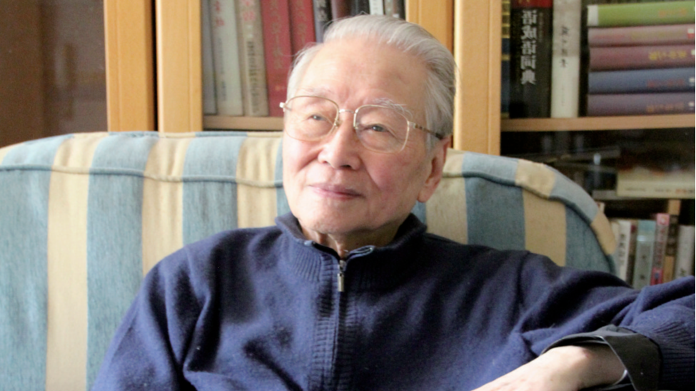 “简单明亮，轰轰烈烈” 茅盾文学奖得主王火在成都逝世，享年103岁