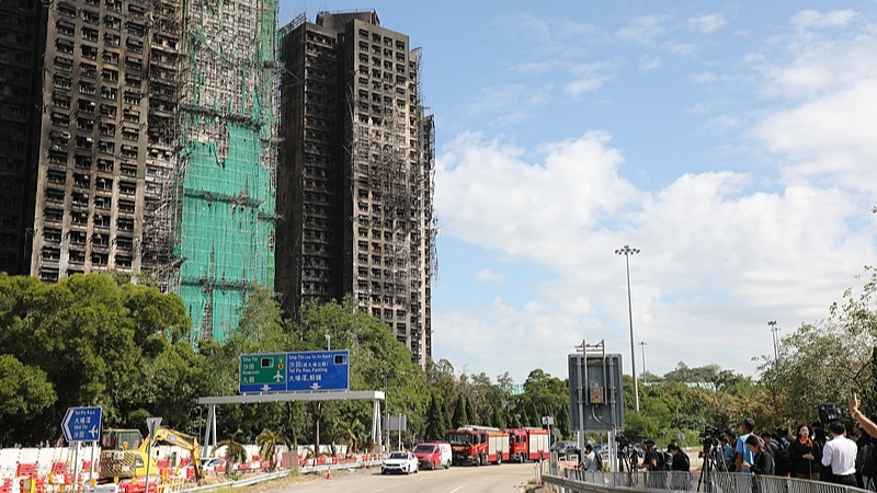 香港大埔火灾已致146人遇难 仍有100人失联