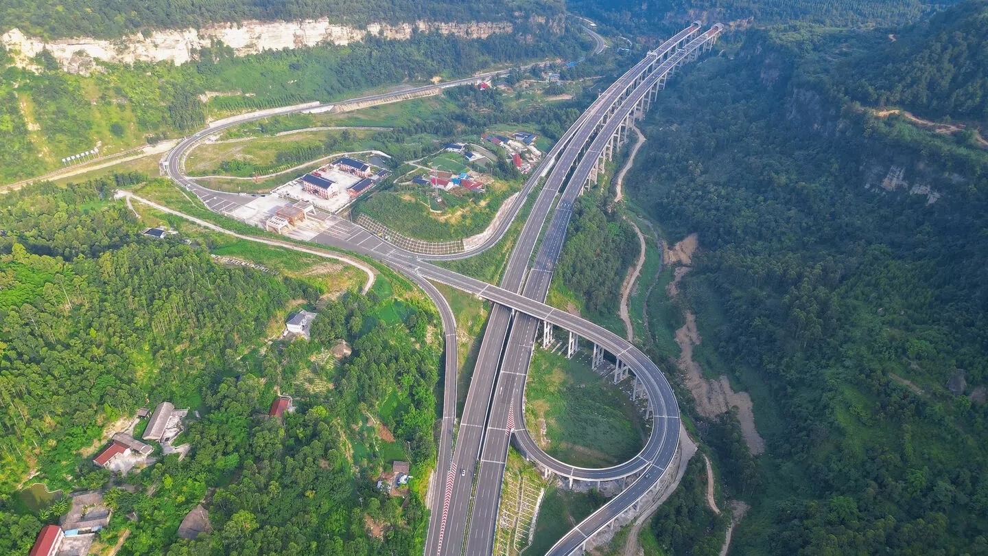 川AG车主注意！成宜高速收费有变→