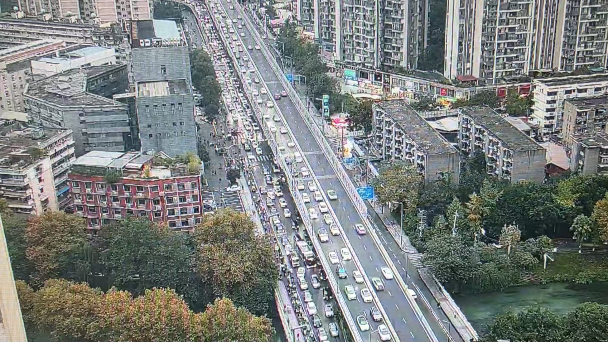 通行能力提高44.62%！刃具立交“小手术”解拥堵 市民出城路更畅通