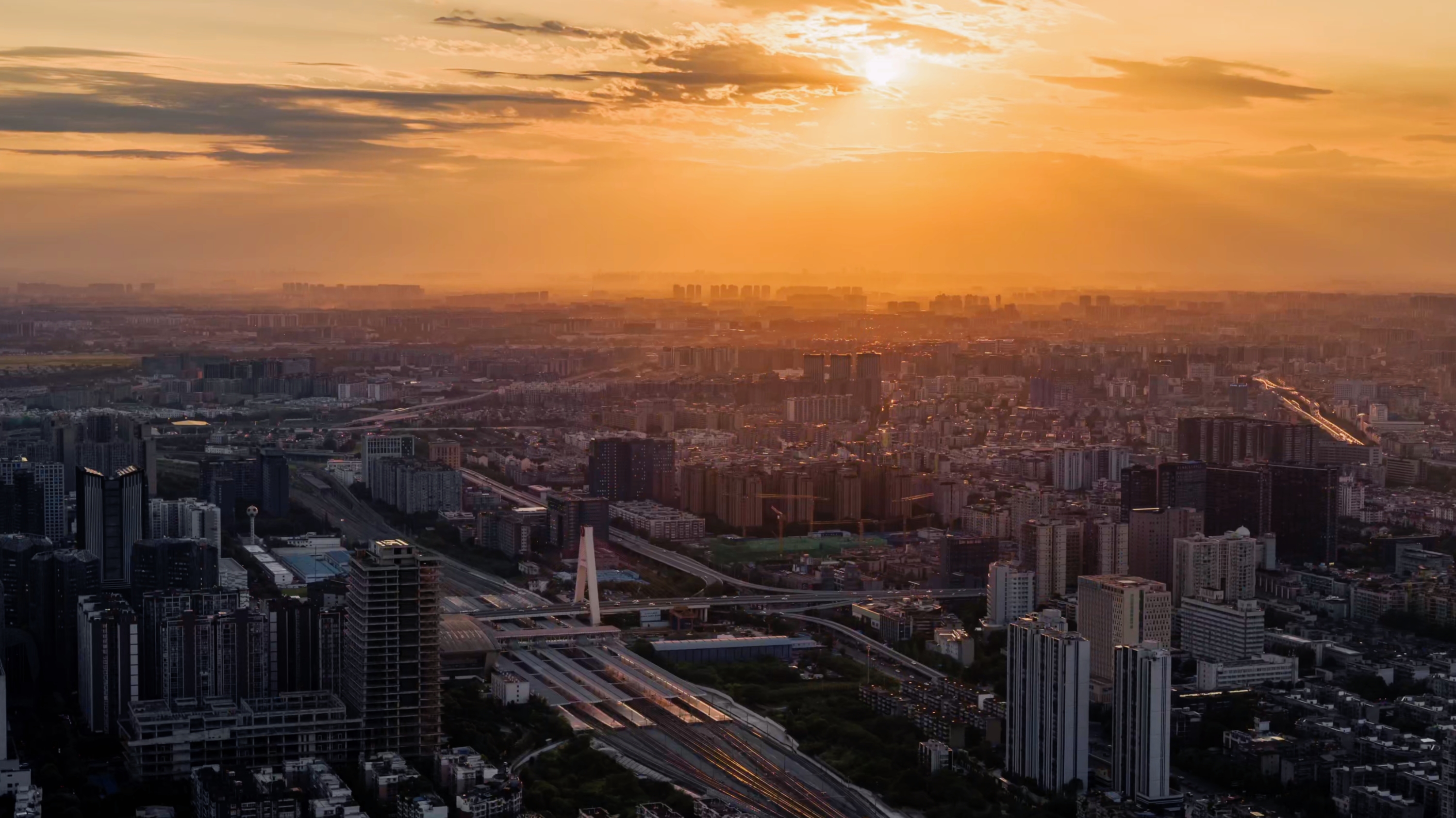 国际货币基金组织上调2025年中国经济增速预期