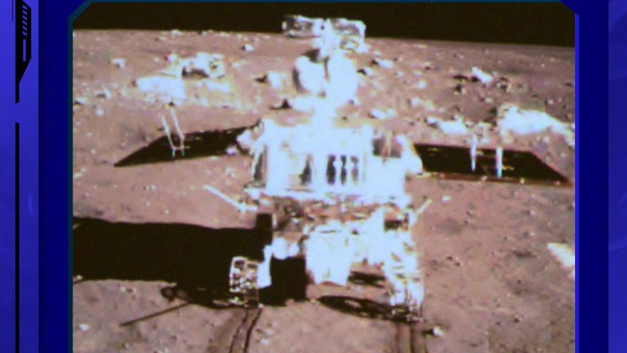 12年前的今天，“玉兔”踏上月球