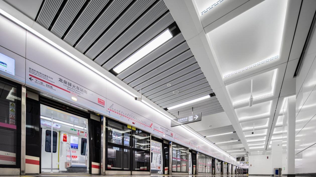 今日，成都地铁延时运营！