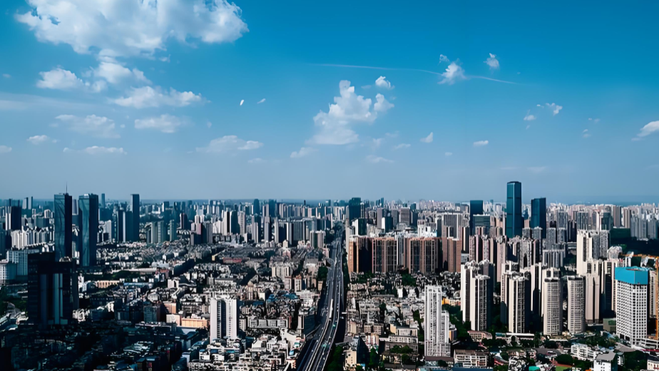 明起，成都启动重污染天气橙色预警临时交通管理措施