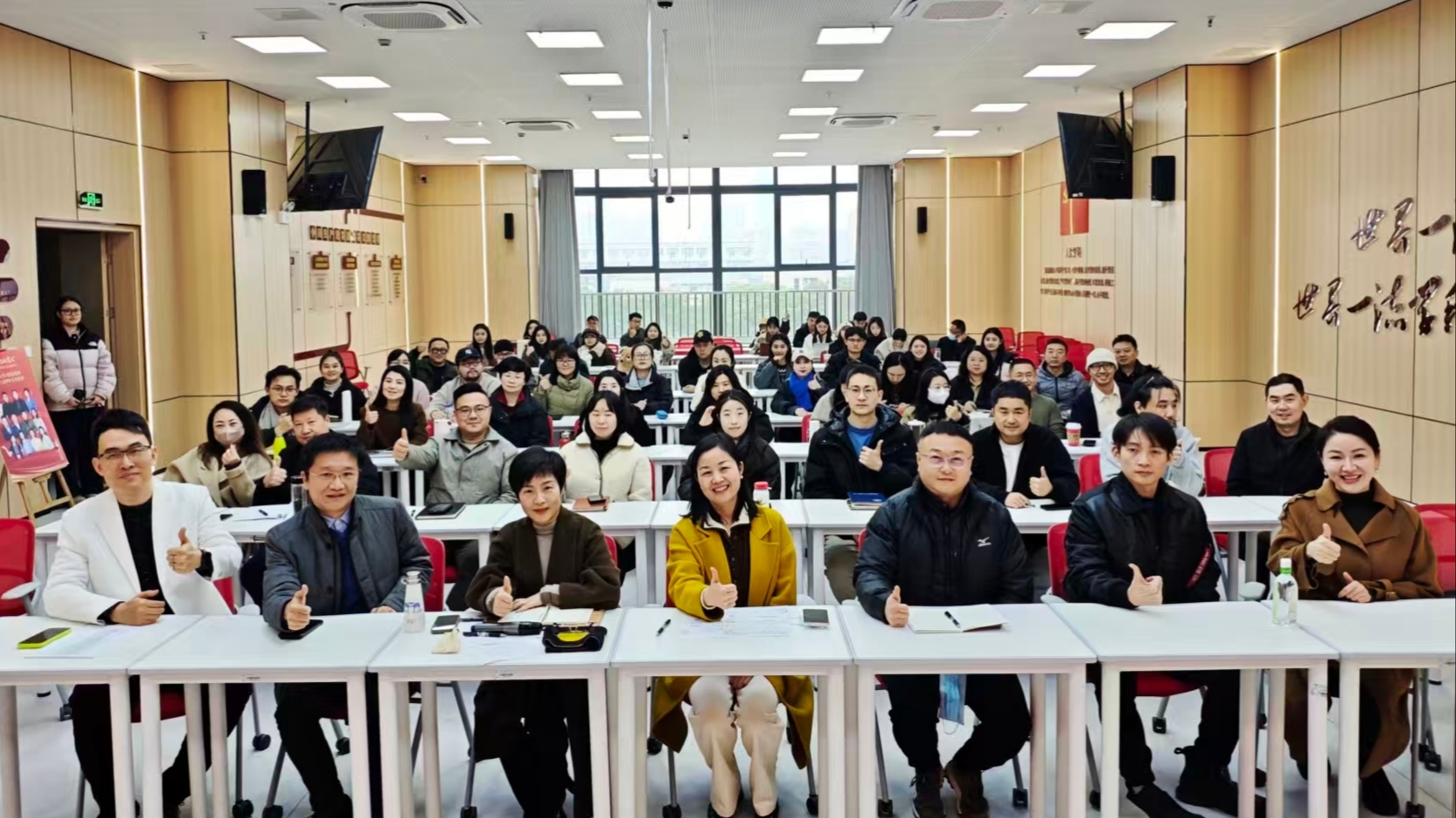 “广电名嘴”入校园 能源艺术共谱新篇 学习贯彻党的二十届四中全会精神活动走进西南石油大学