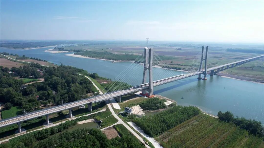 上海6个多小时飙拢成都！最新进展→