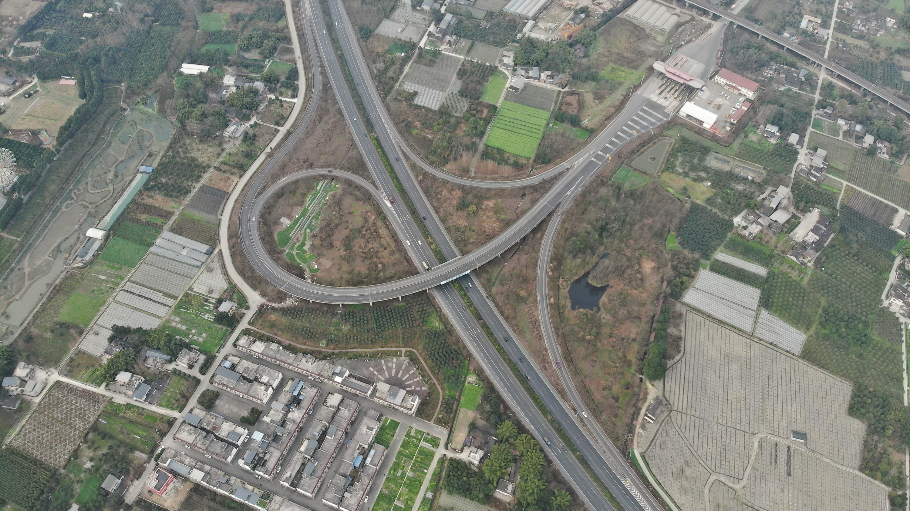 注意绕行！12月29日起，成都第二绕城高速公路西段将实施交通管制