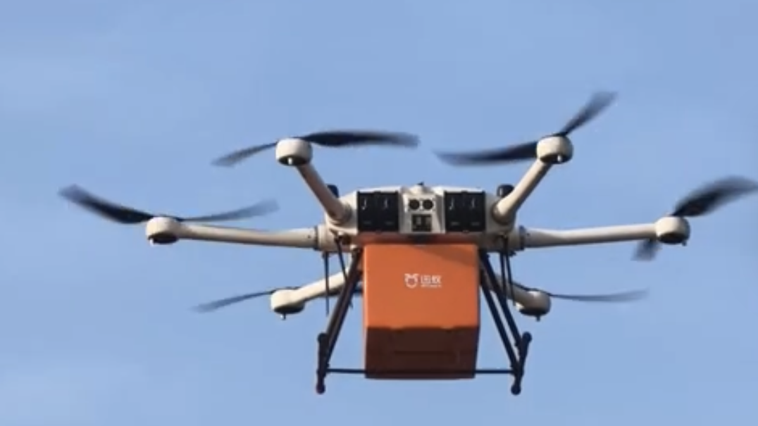 首飞成功！成都打通运输血液配送“低空生命线”