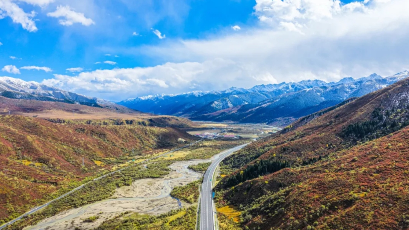 久马高速再通87.5公里！成都4小时直达红原大草原