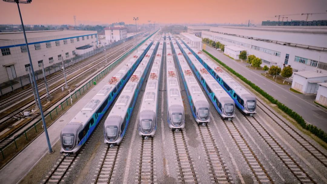 元旦跨年，成都地铁将延时运营，收下这份出行指南→