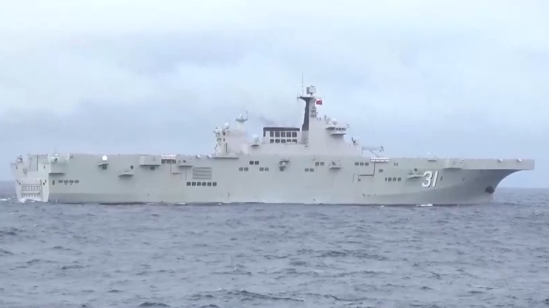 演习第二天 多军种开展联合立体火力打击