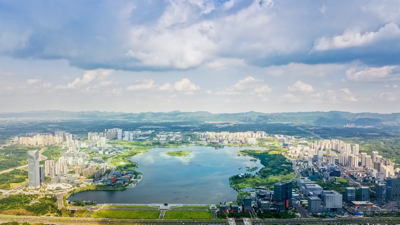 成都2026年新年贺词：以奋进之姿开启崭新征程 把成都现代化建设事业不断推向前进