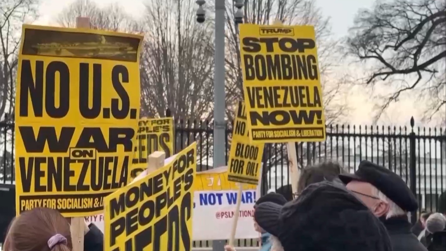 反对美军事侵略委内瑞拉 全球多地举行抗议示威