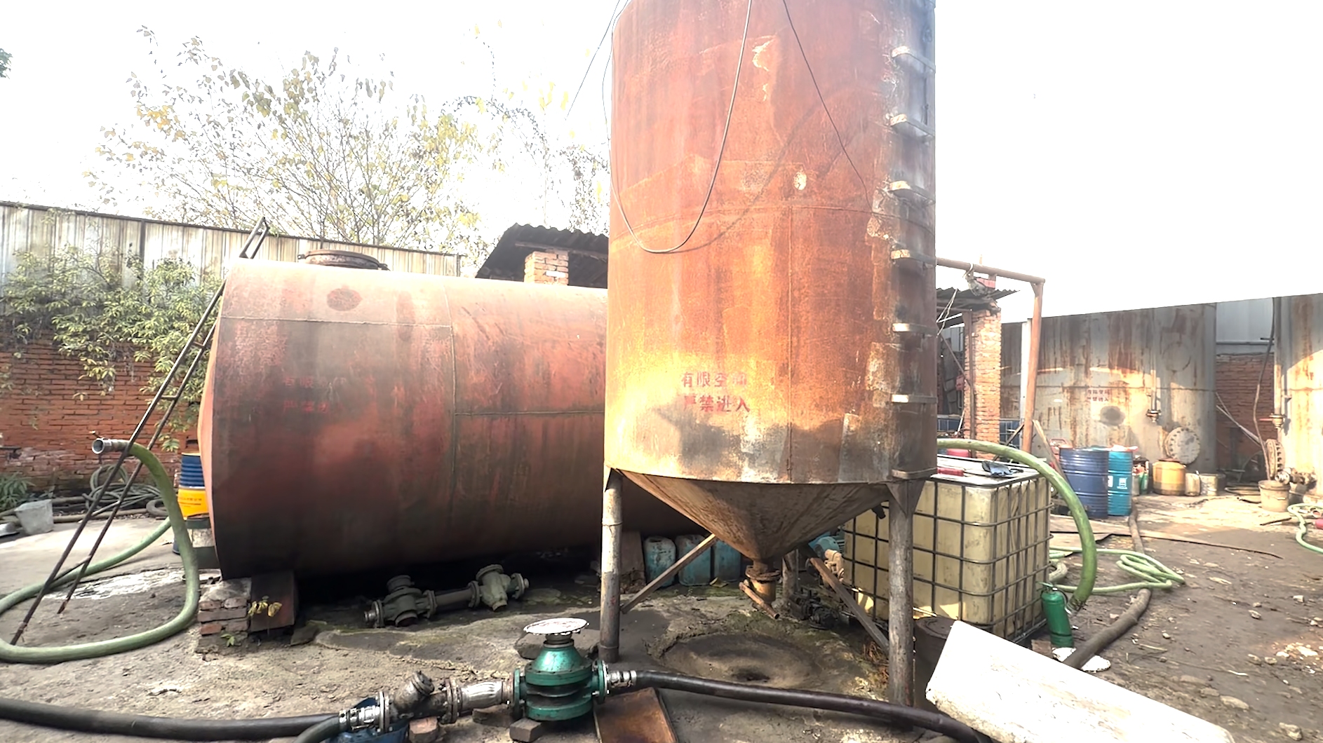 视频｜成都公安“亮剑”成品油犯罪，查扣违规油品187吨、抓获171人