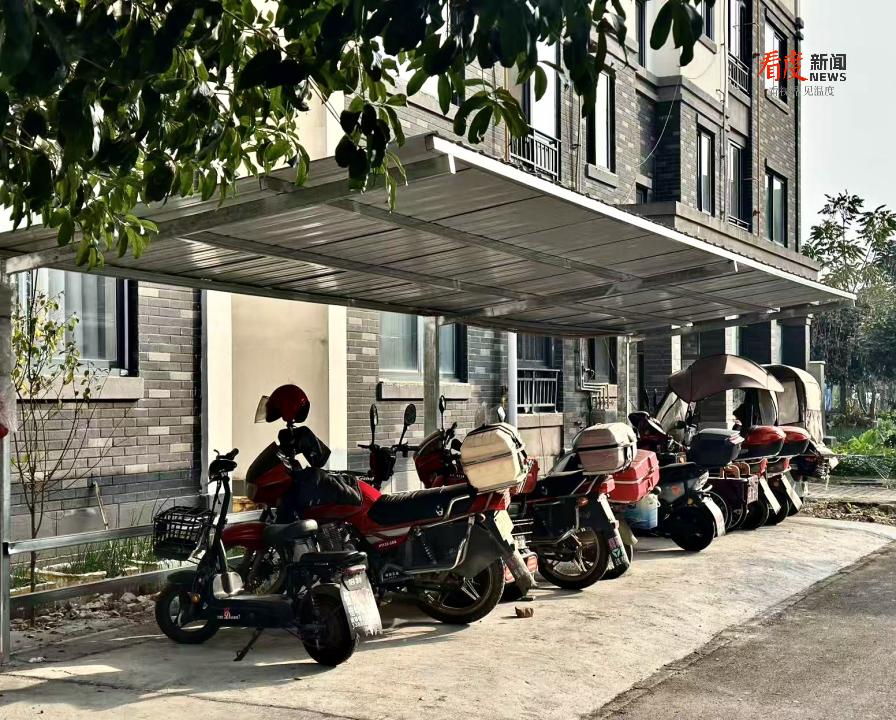 3f31f10a2cef48de98a8d54b56f67f44.png 3f31f10a2cef48de98a8d54b56f67f44.png