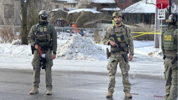 美官员确认明尼苏达州被执法人员枪杀女子是美国公民