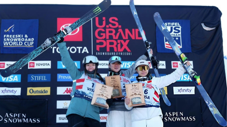 世界杯阿斯彭站：李方慧夺冠 苏翊鸣摘银