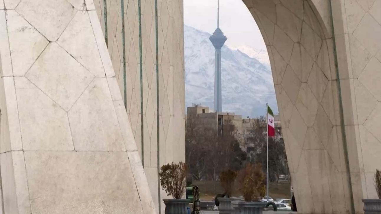 伊朗总统愿与抗议团体会面 特朗普被曝正考虑多个干涉方案