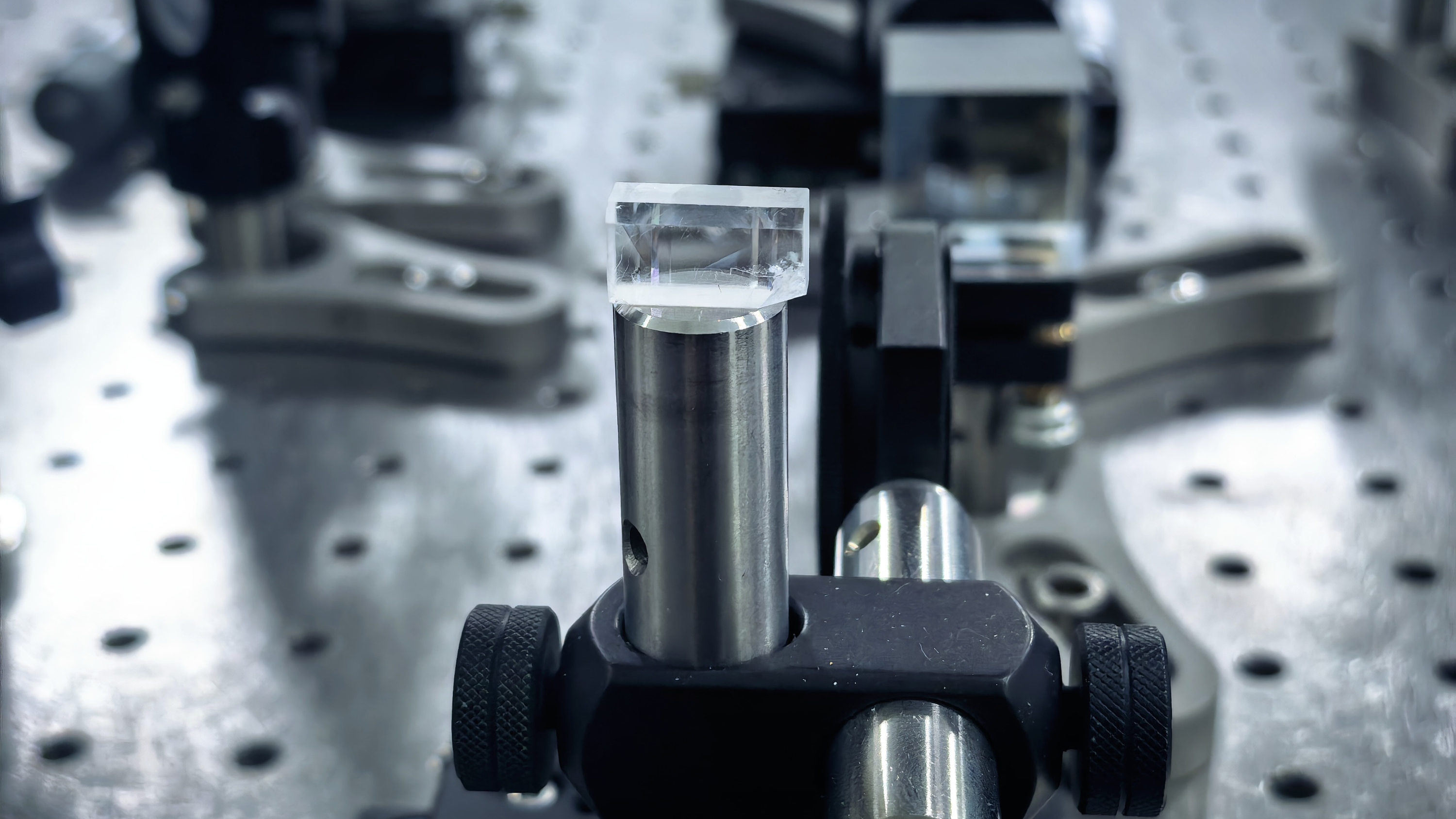 刷新三项世界纪录！“中国牌”晶体再获重大突破