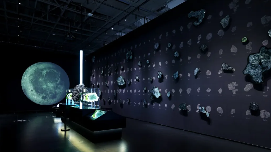 月壤到底长啥样？全国首个月壤沉浸式科普展“阅壤”在蓉开展