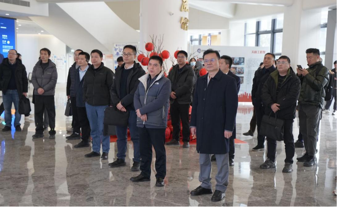 “技能照亮前程·协作创赢未来”  “产、培、评、就”服务生态构建座谈交流活动在西部高技能人才培育总部成功举办