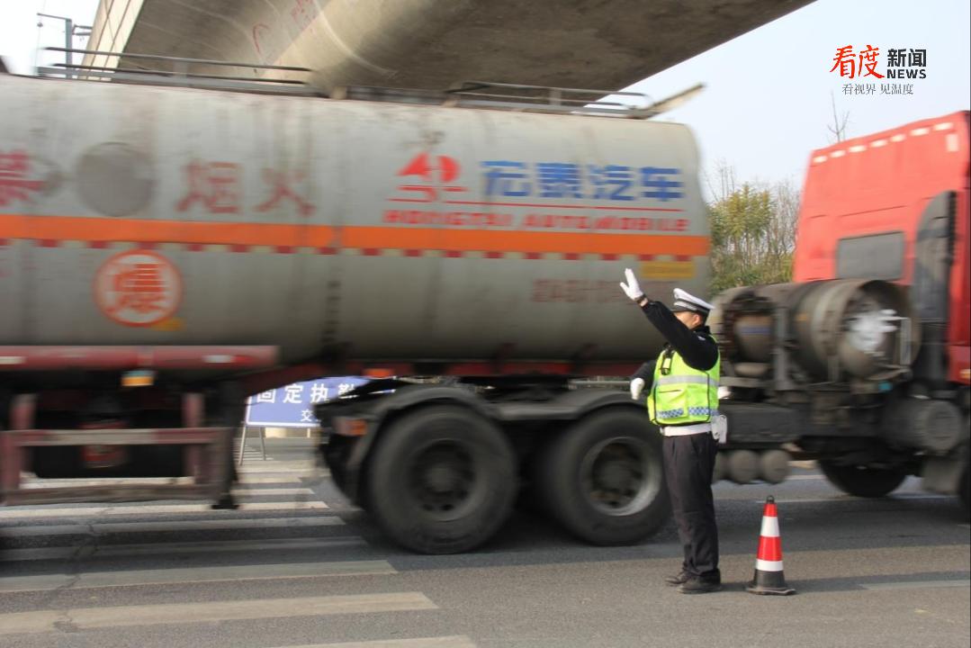 9b2096cfea7041cbb8064b24b90b1c04.png 9b2096cfea7041cbb8064b24b90b1c04.png