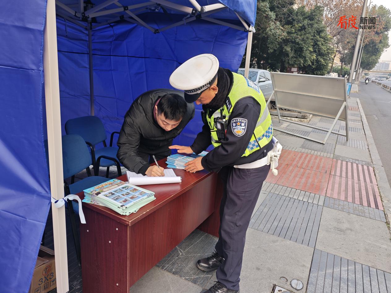 e77f9f4a0d8b4f32af3172e8acc8d9b8.png e77f9f4a0d8b4f32af3172e8acc8d9b8.png