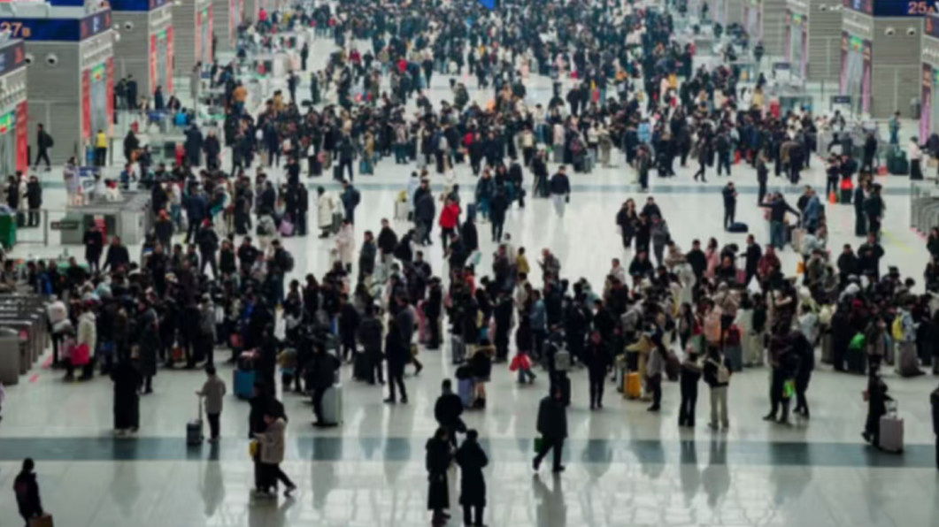 春运火车票已售1.4亿张 全国铁路连续5天发送人数超千万人次