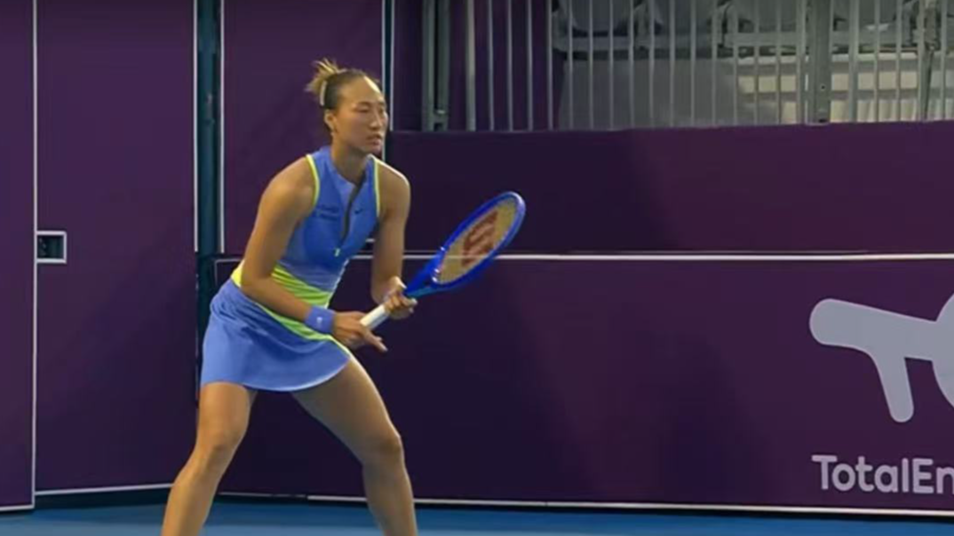 伤愈复出迎首胜 郑钦文战胜肯宁晋级第二轮