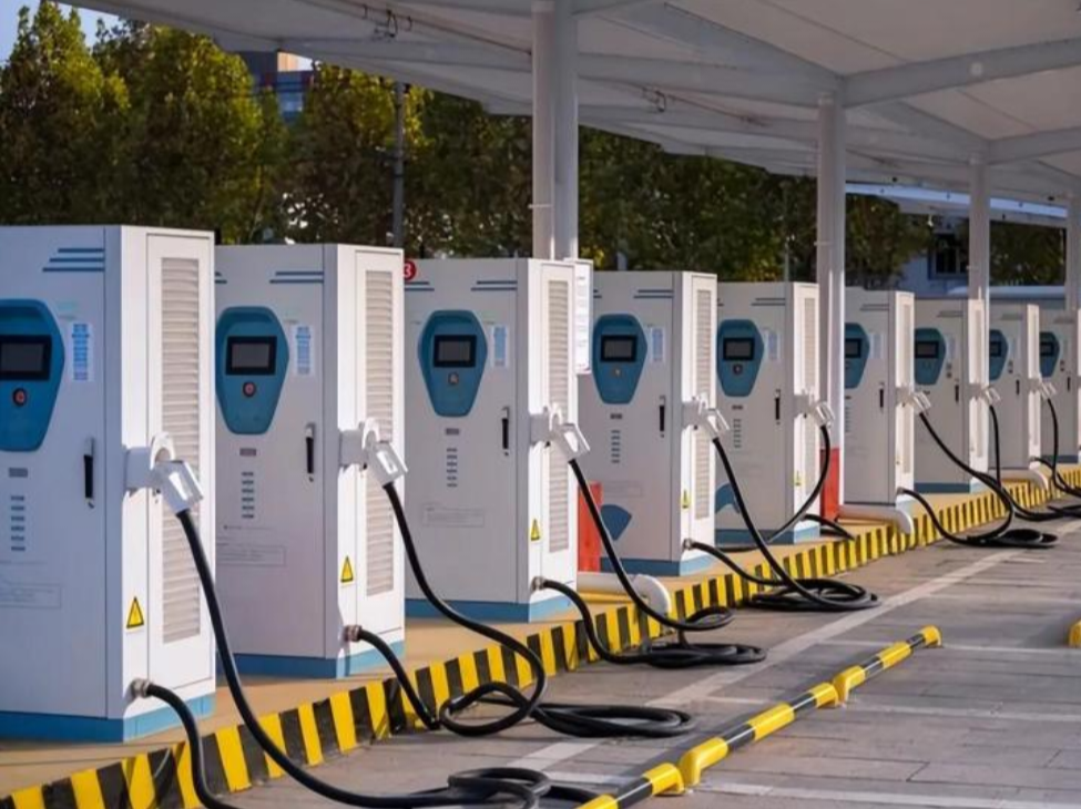 春节假期首日全国高速公路充电量同比增长116.32%