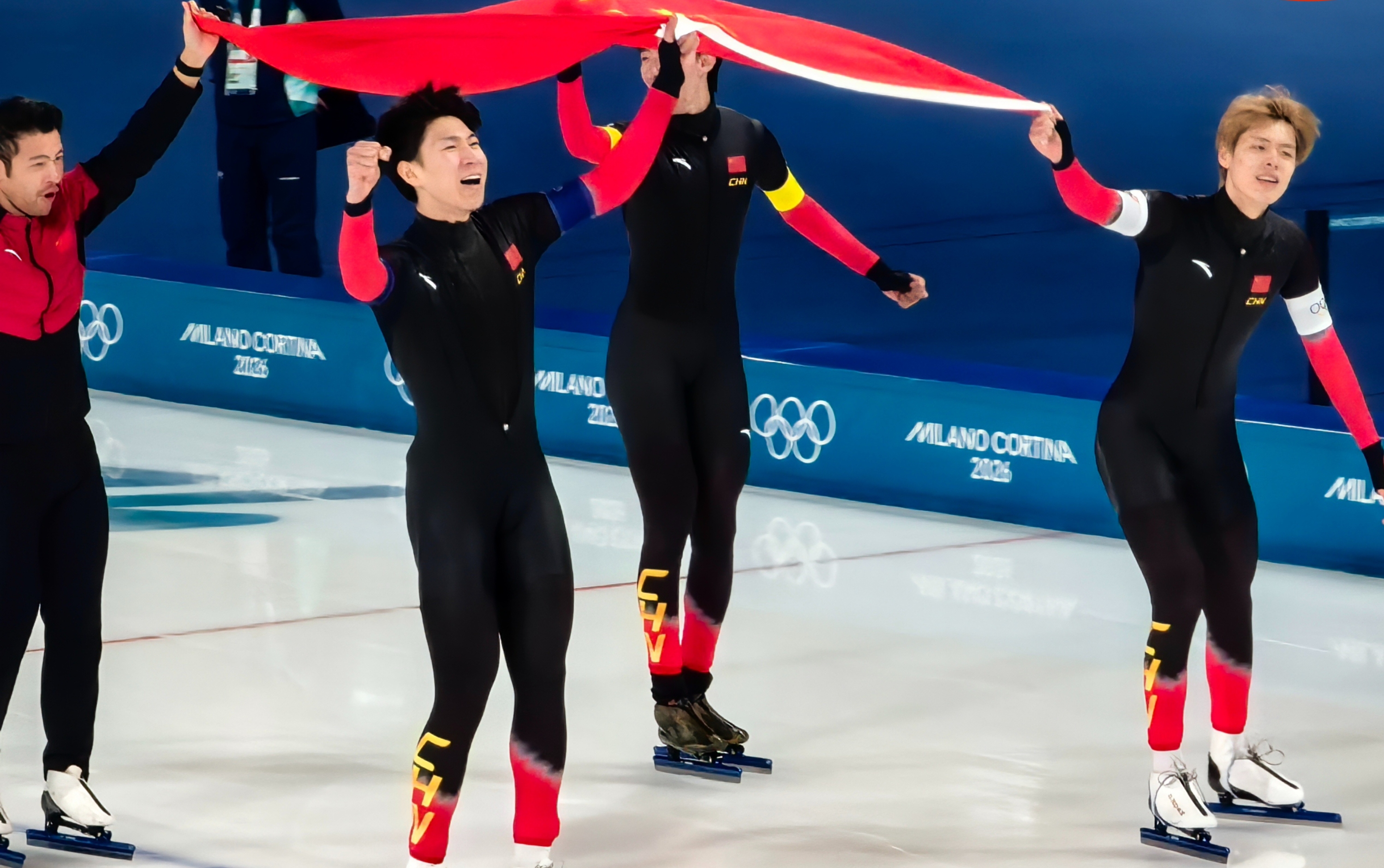创造历史！米兰冬奥会速度滑冰男子团体追逐中国队夺得铜牌